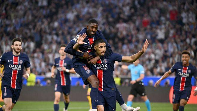 包含塞维利亚发布备战花絮；国际比赛日外线爆发；法国杯任务艰巨；纪律约束更严格的词条