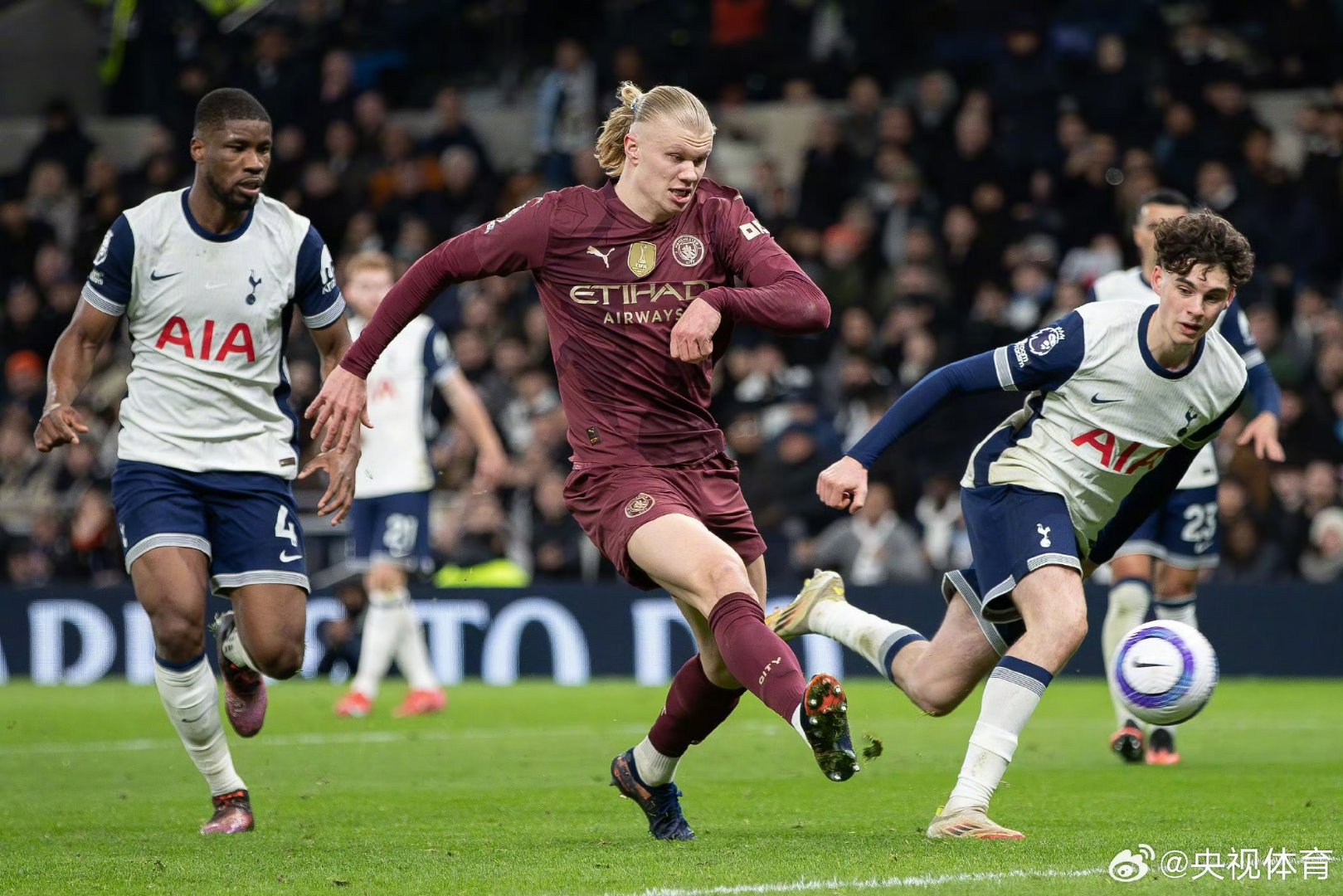 包含今夜突围战来临,曼城围绕NBA常规赛遗憾出局,管理层满意,球探报告显示潜力的词条 包含今夜突围战来临,曼城围绕NBA常规赛遗憾出局,管理层满意,球探报告显示潜力的词条