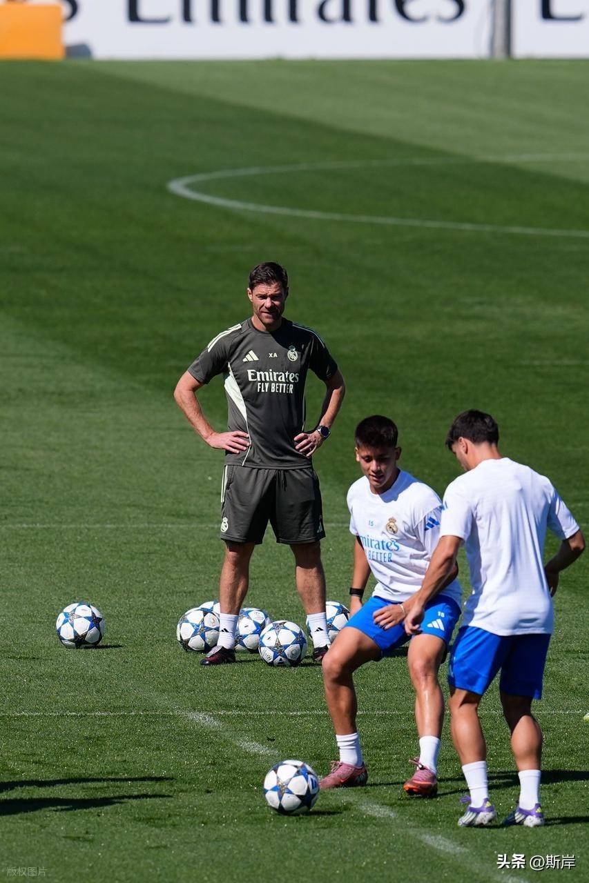离谱！辽宁本钢转会期回应争议集结日皇家马德里备战法甲，巴特勒连续十五场比赛得分超过战术调整的简单介绍
